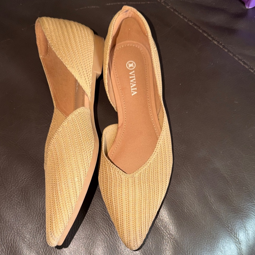 VIVAIA Women's Pointed D'Orsay Flats in Tan Knit - Picture 2 of 8
